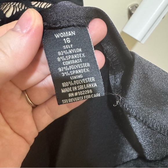 Women’s DressBarn Formal Black Nude Detail Lace Tight Short Sleeve Dress Size 16 - Picture 7 of 16